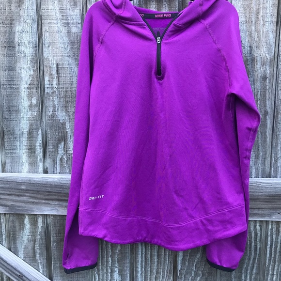 Nike Tops - Womens NIKE PRO DRI-FIT hoodie ❤️